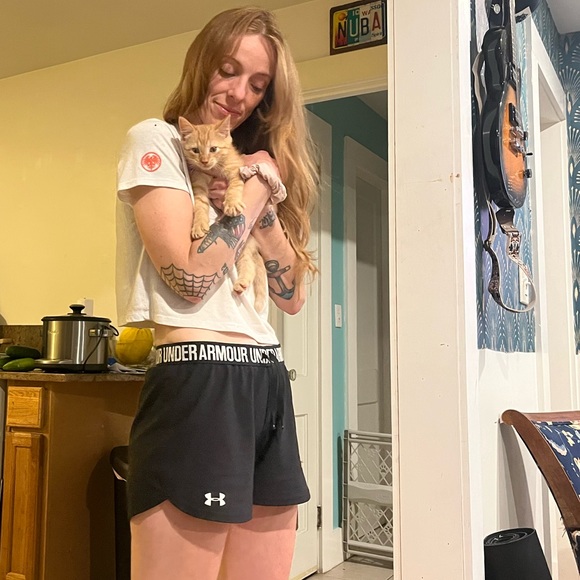 ๐ท Meet your Posher, Rachel ๐ฟ๐พ โ๏ธ โ๏ธ โ๏ธ - Picture 15 of 17